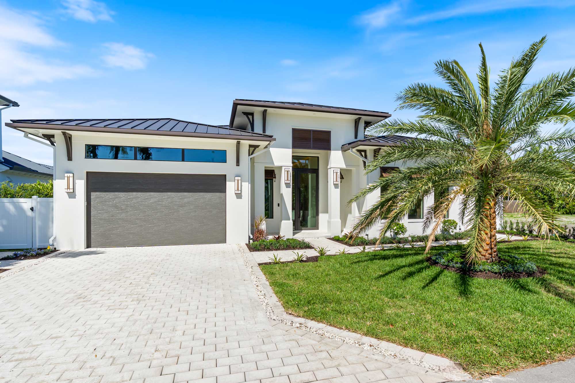 Exterior FL home